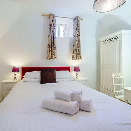 Tatil Evi 3 Bed In Oc-llh21 *