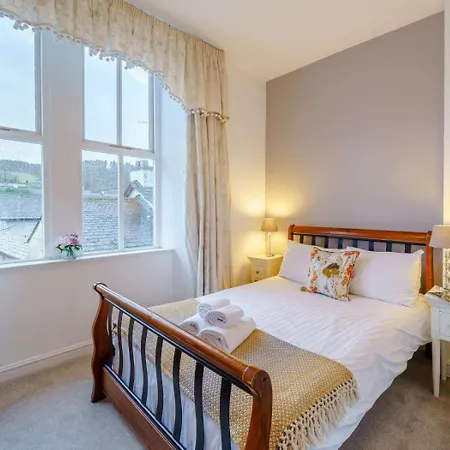 3 Bed In Oc-llh21 霍克斯黑德