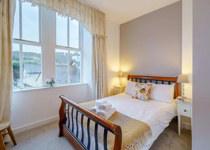 3 Bed In Oc-llh21 霍克斯黑德